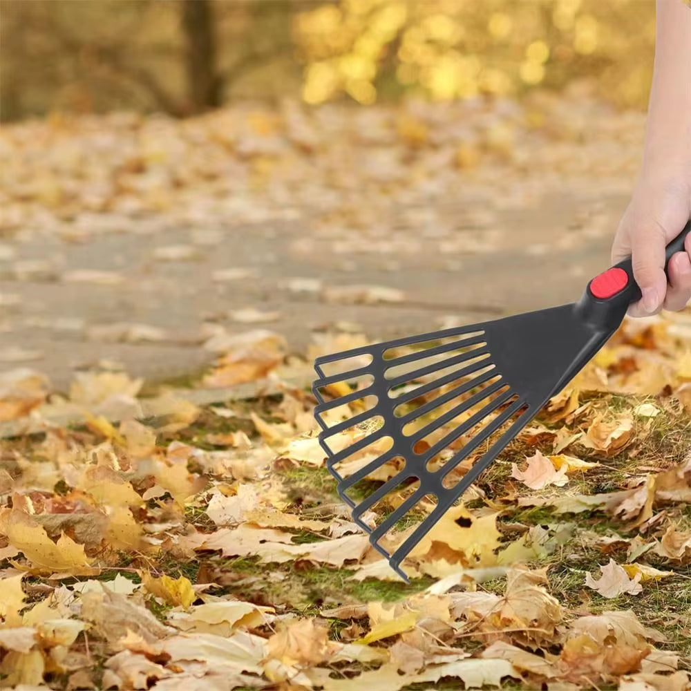 Simple Plastic Garden Grass Leaf Rake Leveling Comfortable Handle Hand Rake Safe Sturdy Fallen Leaves Rake Lawn