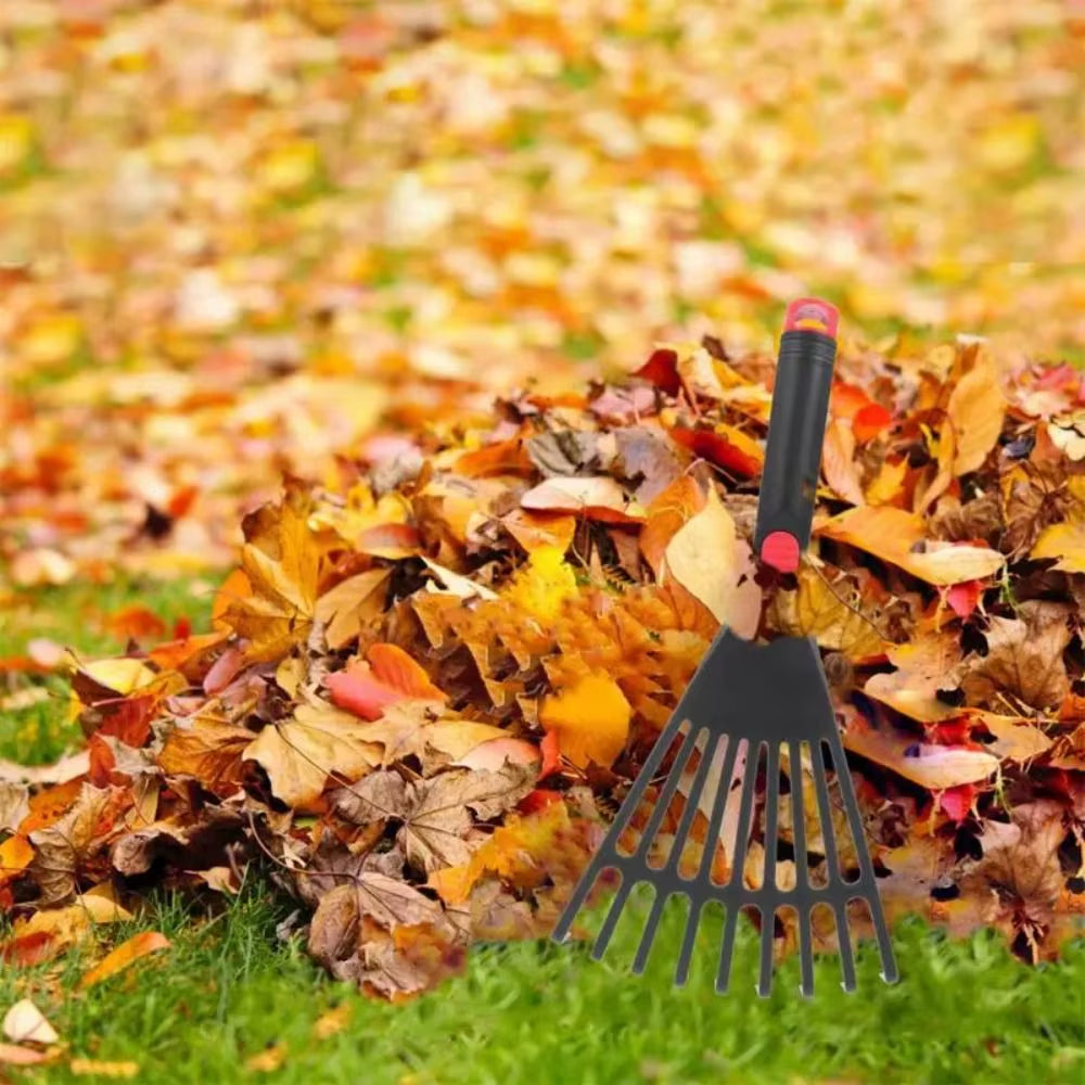 Simple Plastic Garden Grass Leaf Rake Leveling Comfortable Handle Hand Rake Safe Sturdy Fallen Leaves Rake Lawn