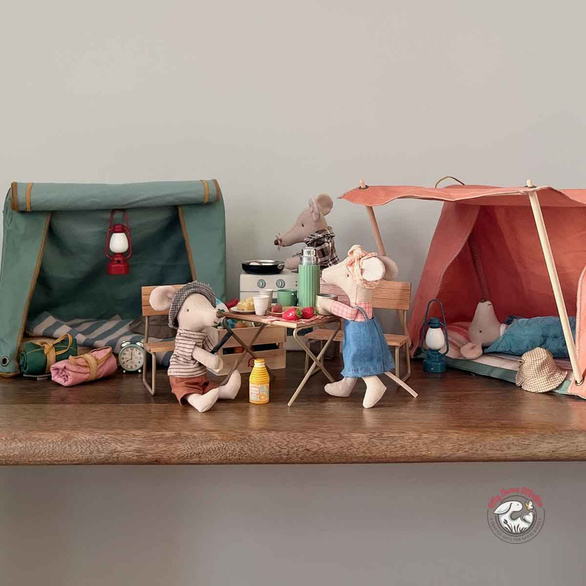 Mouse Happy Camper Tent, Orange